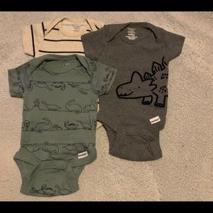 Set of 3 Gerber onsies